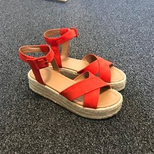 Urban Outfitters Flatform Sandal